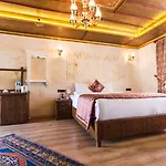Hotel Cappadocia Empire Cave 4*
