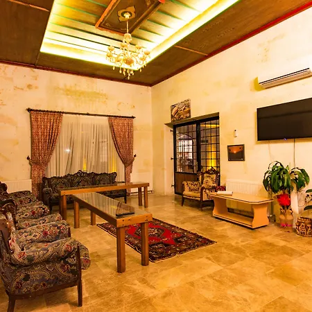 Готель Cappadocia Empire Cave