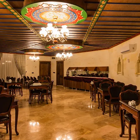 Готель Cappadocia Empire Cave