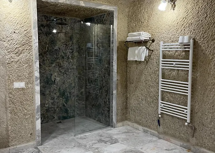 Cappadocia Empire Cave 괴레메